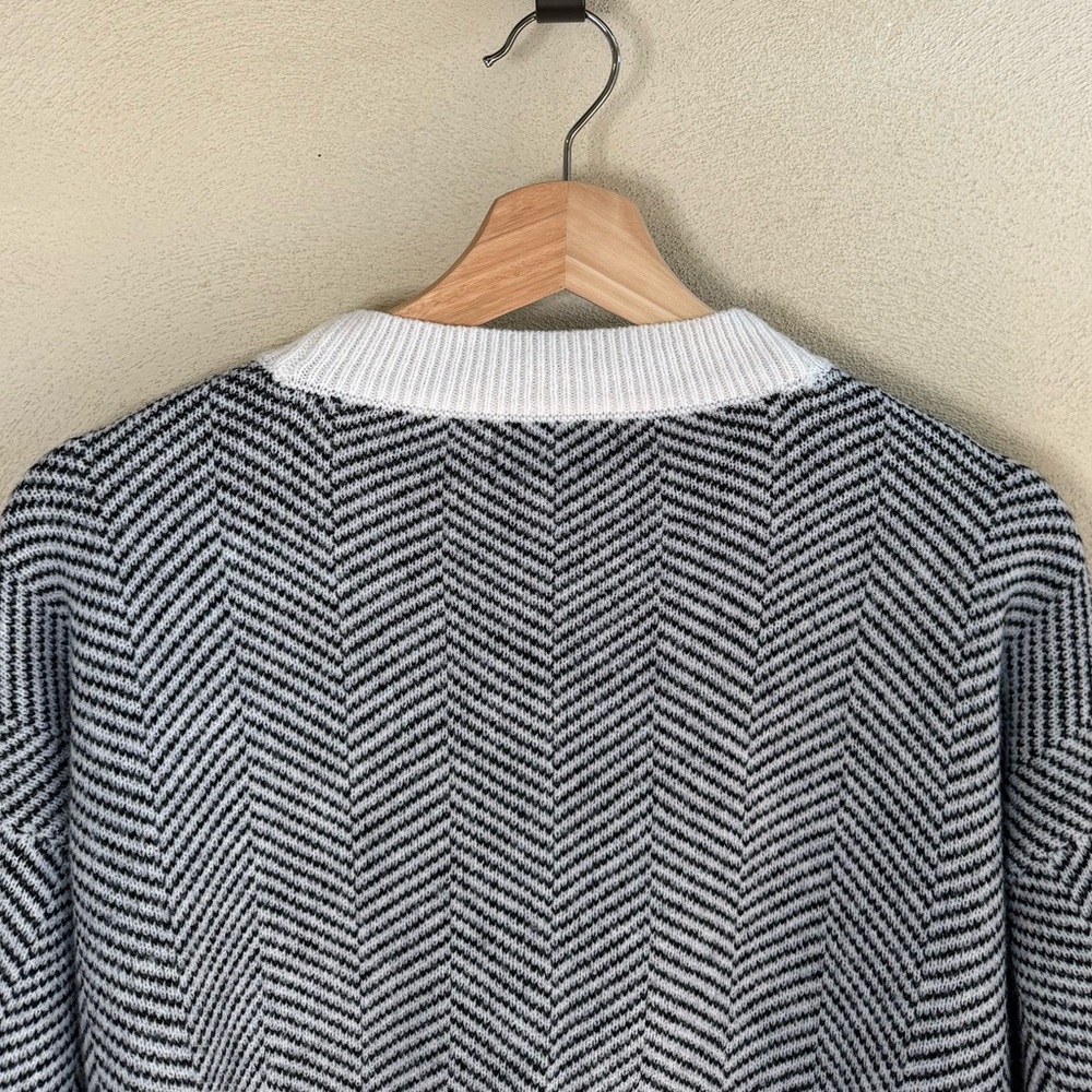 Witty Fox Black Cream Neutral Chevron Button Long Sleeve Cardigan Sweater L NWOT - Picture 6 of 8